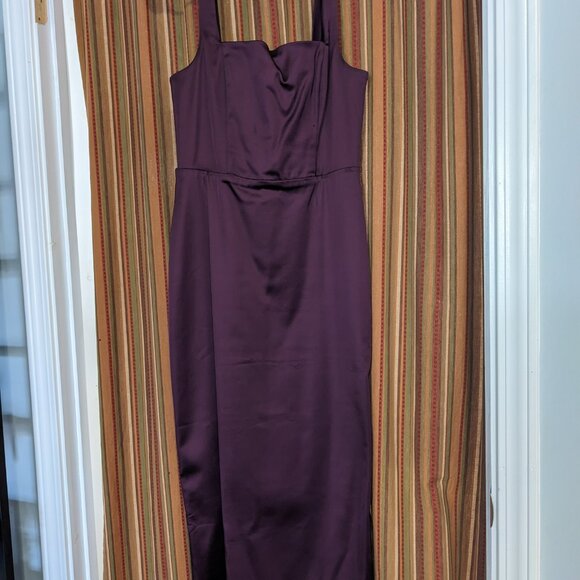 Abercrombie Sculpting Satin Midi Dress - Picture 8 of 8